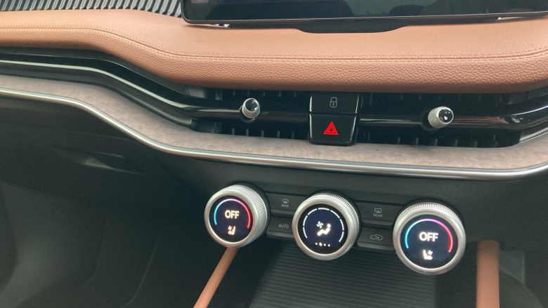 Skoda Superb 2.0 TDI SE L 5dr DSG Diesel Hatchback